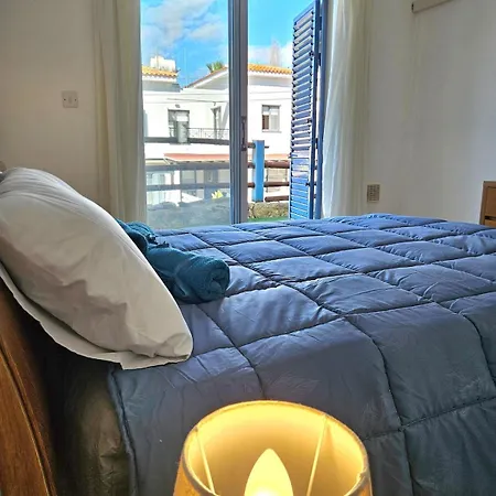 Sunset Duplex Delight 公寓